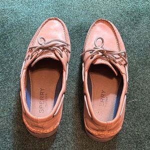 Sperry boat shoes, only worn a few times must go